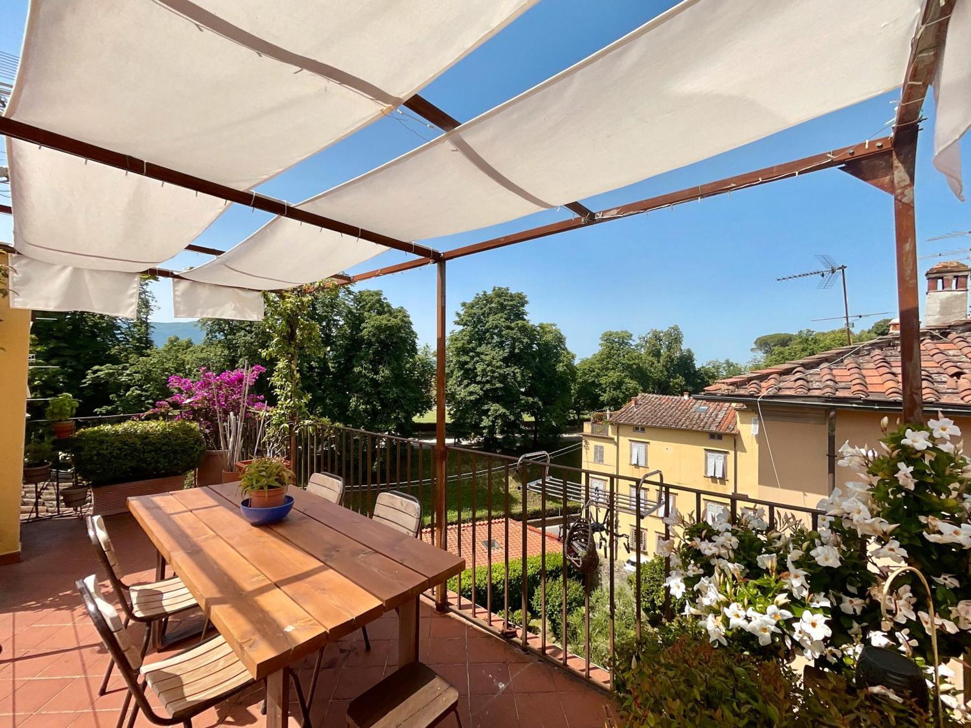 La Terrazza Di Sofia Apartment Lucca Exterior photo